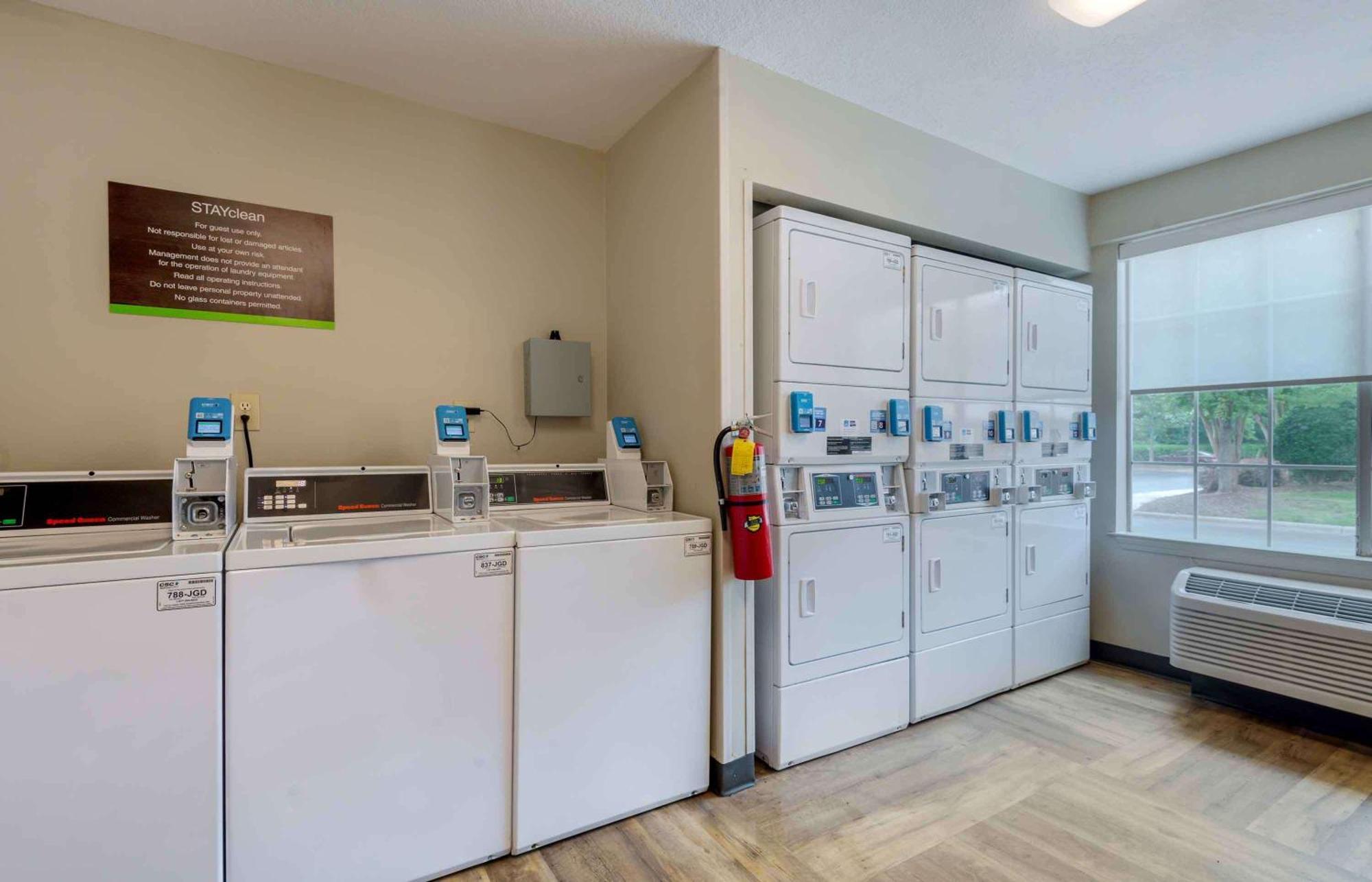 Extended Stay America Select Suites - Charlotte - Airport מראה חיצוני תמונה