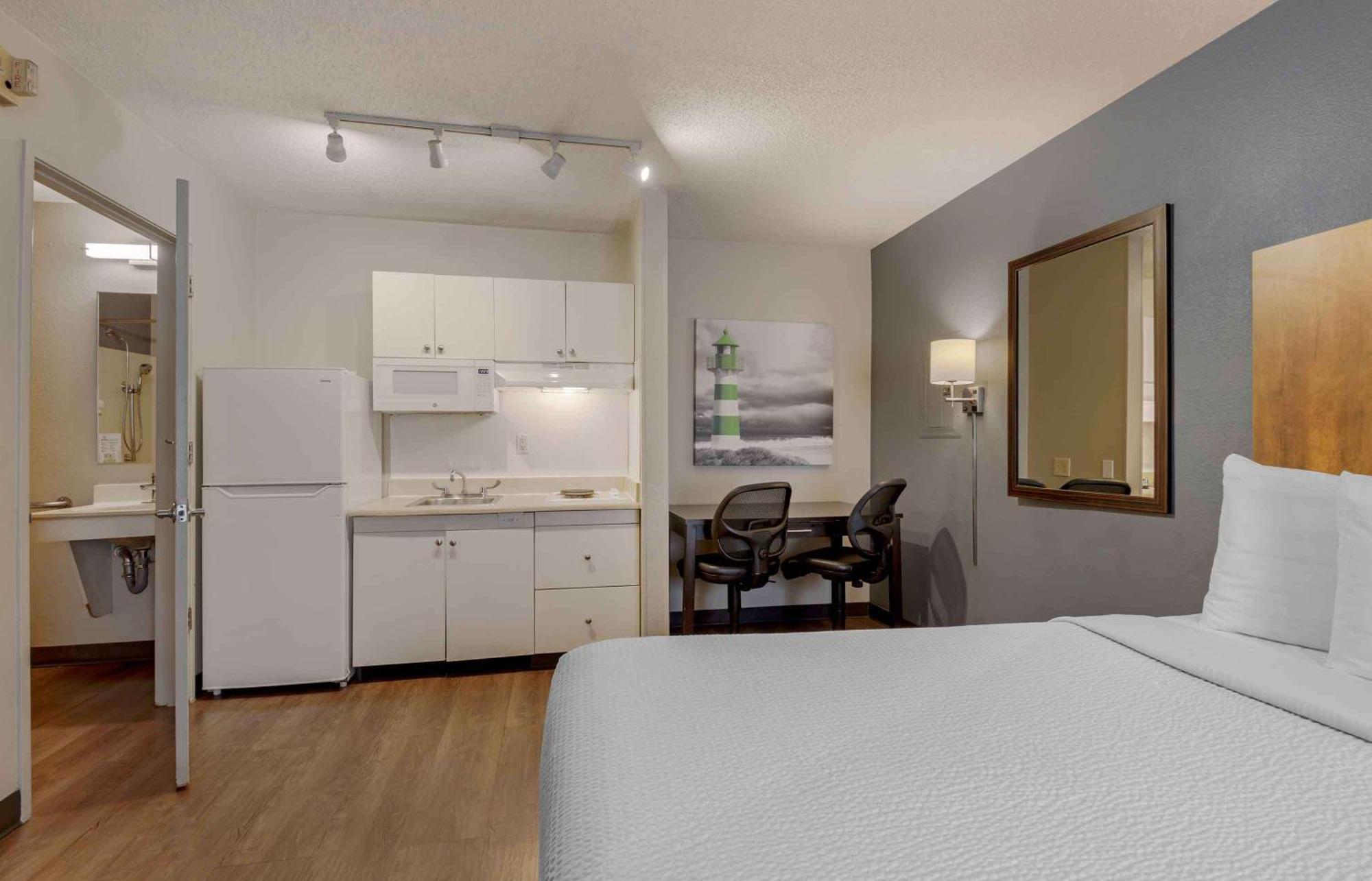 Extended Stay America Select Suites - Charlotte - Airport מראה חיצוני תמונה